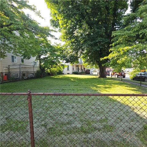 52 S Mount Vernon Ave, Uniontown, PA 15401