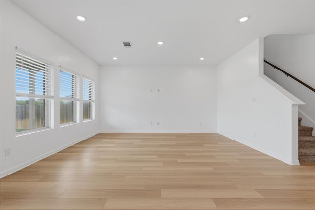 12900 Cerro Castellan TRCE, Manor, TX 78653
