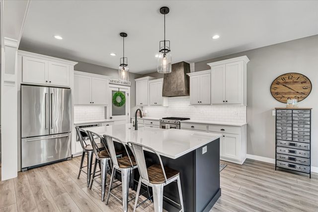 2908 Diamond Mil Circle, Coralville, IA 52241