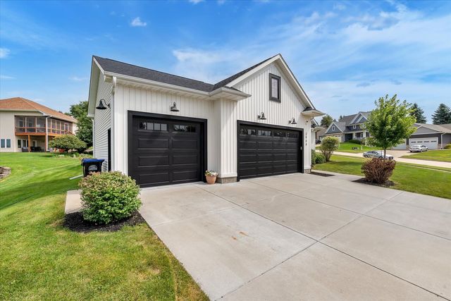 2908 Diamond Mil Circle, Coralville, IA 52241