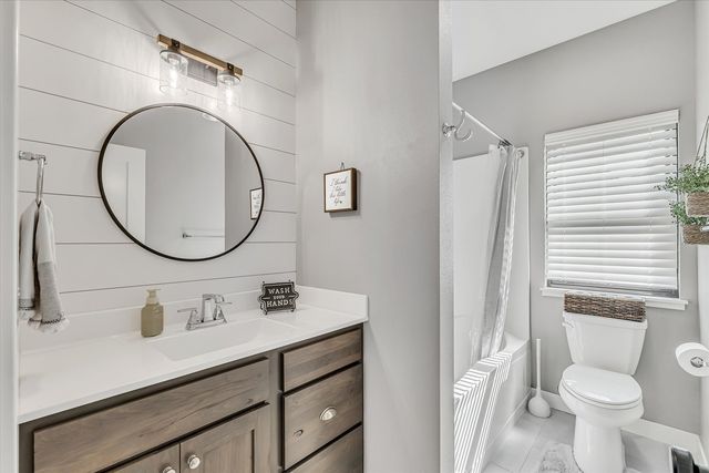2908 Diamond Mil Circle, Coralville, IA 52241