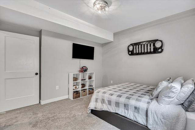 2908 Diamond Mil Circle, Coralville, IA 52241