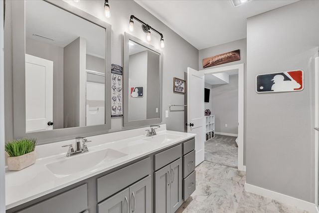 2908 Diamond Mil Circle, Coralville, IA 52241