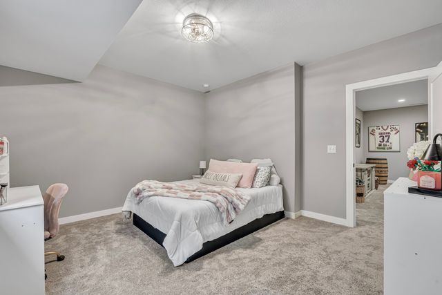 2908 Diamond Mil Circle, Coralville, IA 52241