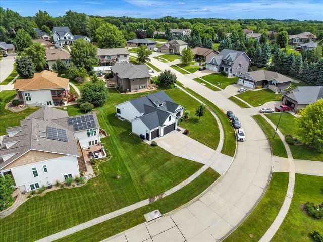 2908 Diamond Mil Circle, Coralville, IA 52241