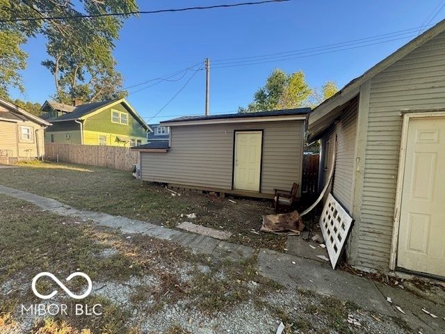 3438 Carrollton Avenue, Indianapolis, IN 46205