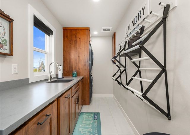 19020 E 8th Ave, Spokane Valley, WA 99016