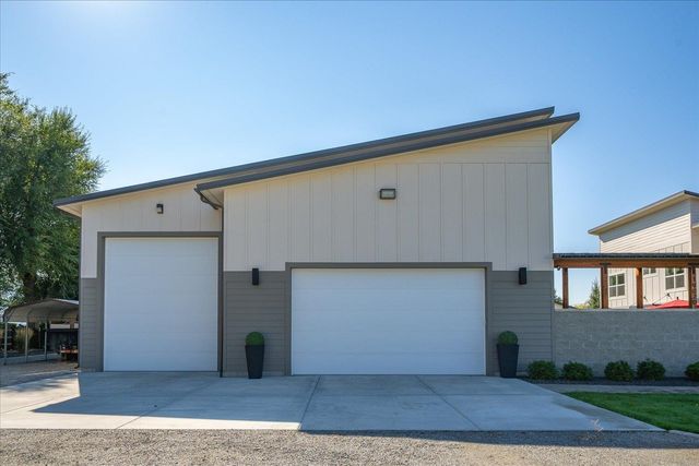 19020 E 8th Ave, Spokane Valley, WA 99016