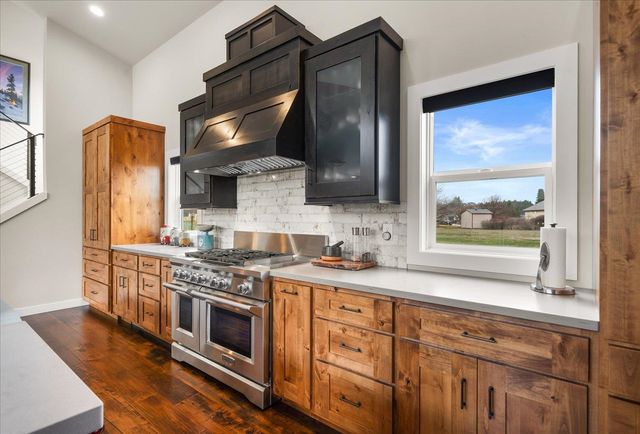 19020 E 8th Ave, Spokane Valley, WA 99016