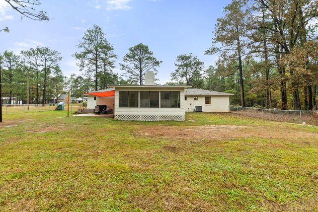 243 Beverly Hills Loop, Petal, MS 39465
