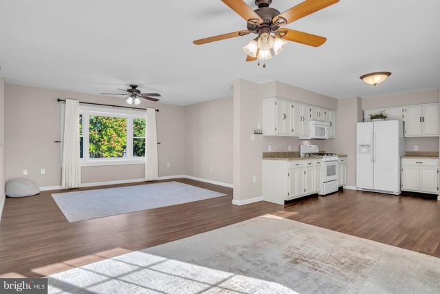 1940 WYATT CIR, Dover, PA 17315