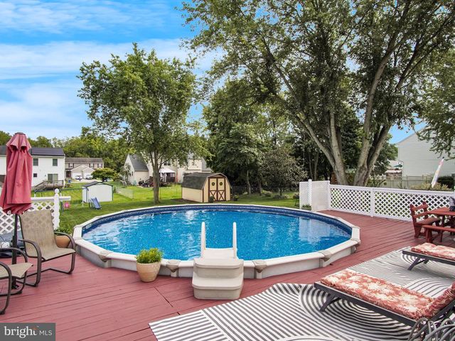 1940 WYATT CIR, Dover, PA 17315