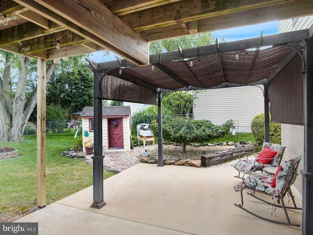 1940 WYATT CIR, Dover, PA 17315