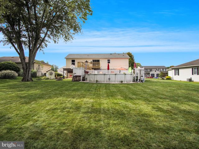 1940 WYATT CIR, Dover, PA 17315