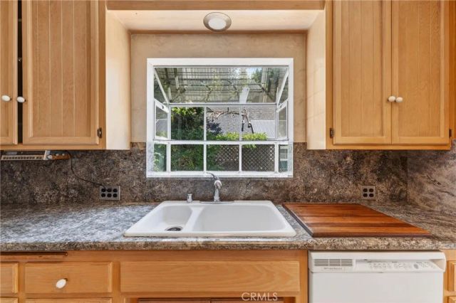 15136 Clark Street, Sherman Oaks, CA 91411