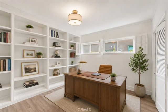 15136 Clark Street, Sherman Oaks, CA 91411