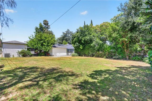 15136 Clark Street, Sherman Oaks, CA 91411