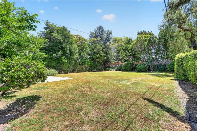 15136 Clark Street, Sherman Oaks, CA 91411