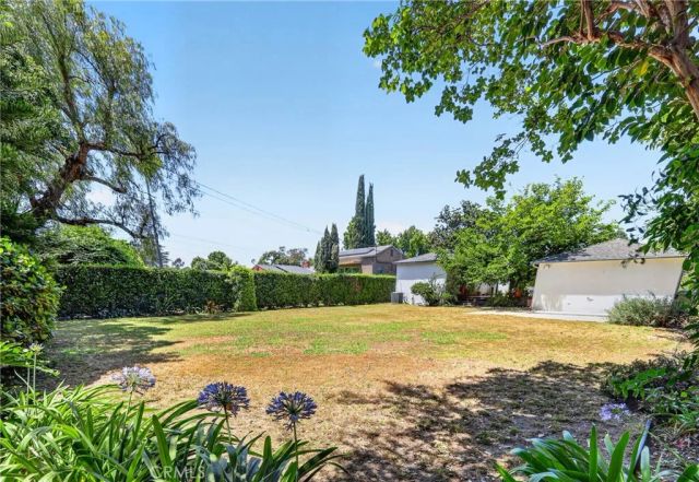 15136 Clark Street, Sherman Oaks, CA 91411
