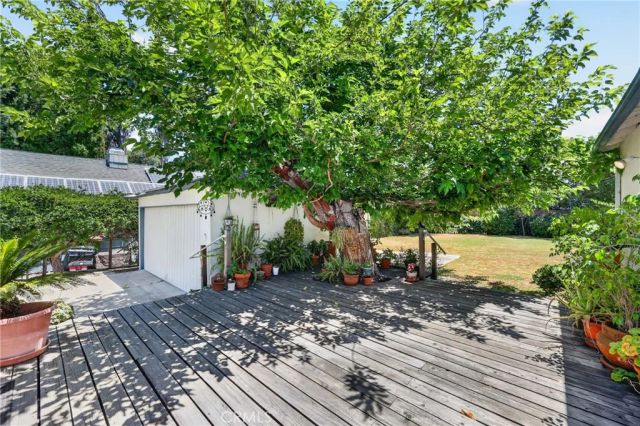 15136 Clark Street, Sherman Oaks, CA 91411