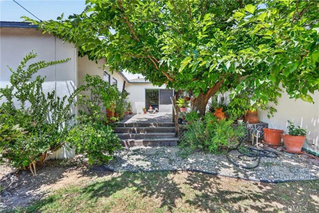 15136 Clark Street, Sherman Oaks, CA 91411
