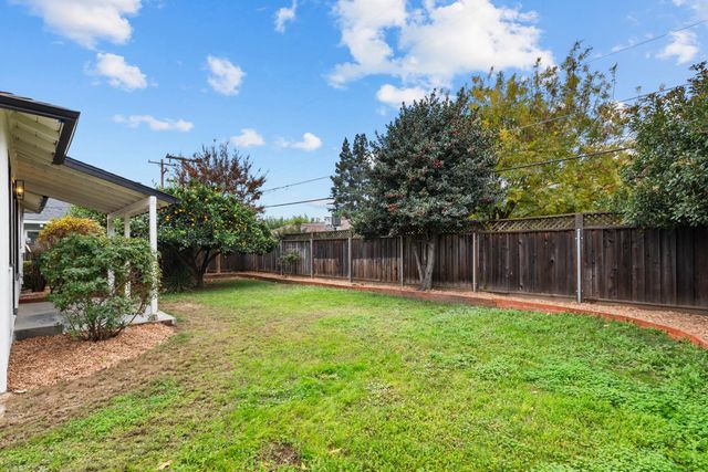 1120 Westacre Ave, West Sacramento, CA 95691