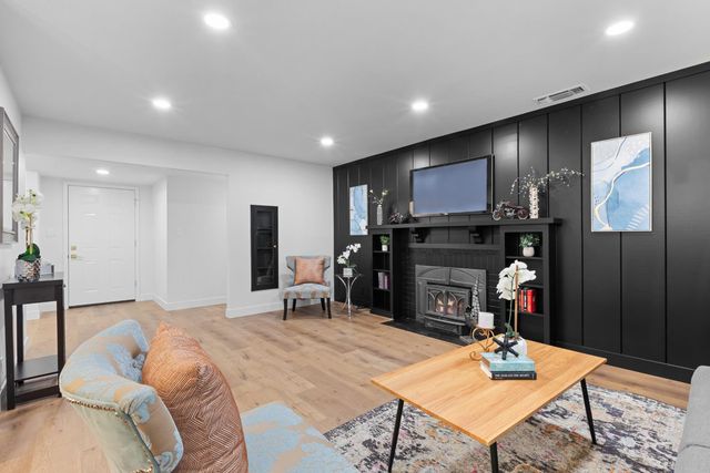 1120 Westacre Ave, West Sacramento, CA 95691