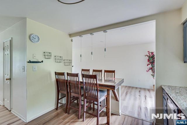 503 Timber Oaks Road, Edison, NJ 08820