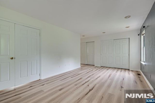 503 Timber Oaks Road, Edison, NJ 08820