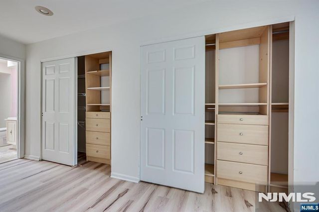 503 Timber Oaks Road, Edison, NJ 08820