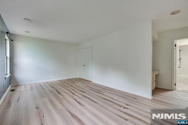 503 Timber Oaks Road, Edison, NJ 08820