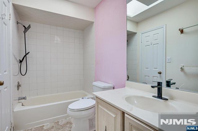 503 Timber Oaks Road, Edison, NJ 08820