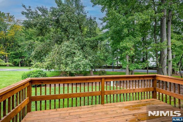 503 Timber Oaks Road, Edison, NJ 08820