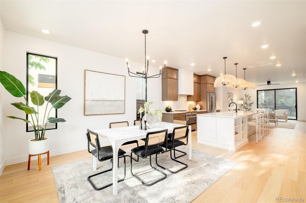Image 2 of property listing at 2283 S Sherman Street, Denver, CO 80210