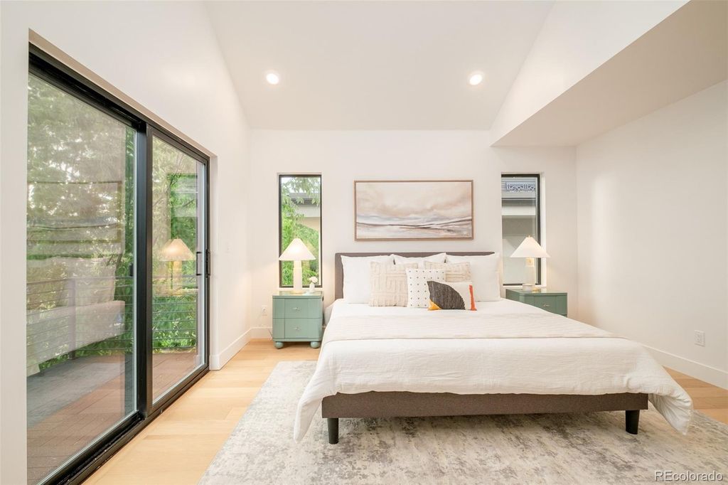 Image 16 of property listing at 2283 S Sherman Street, Denver, CO 80210