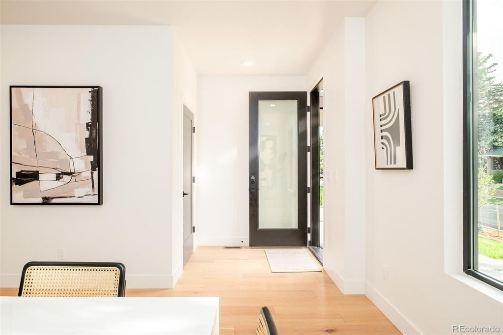 Image 3 of property listing at 2283 S Sherman Street, Denver, CO 80210