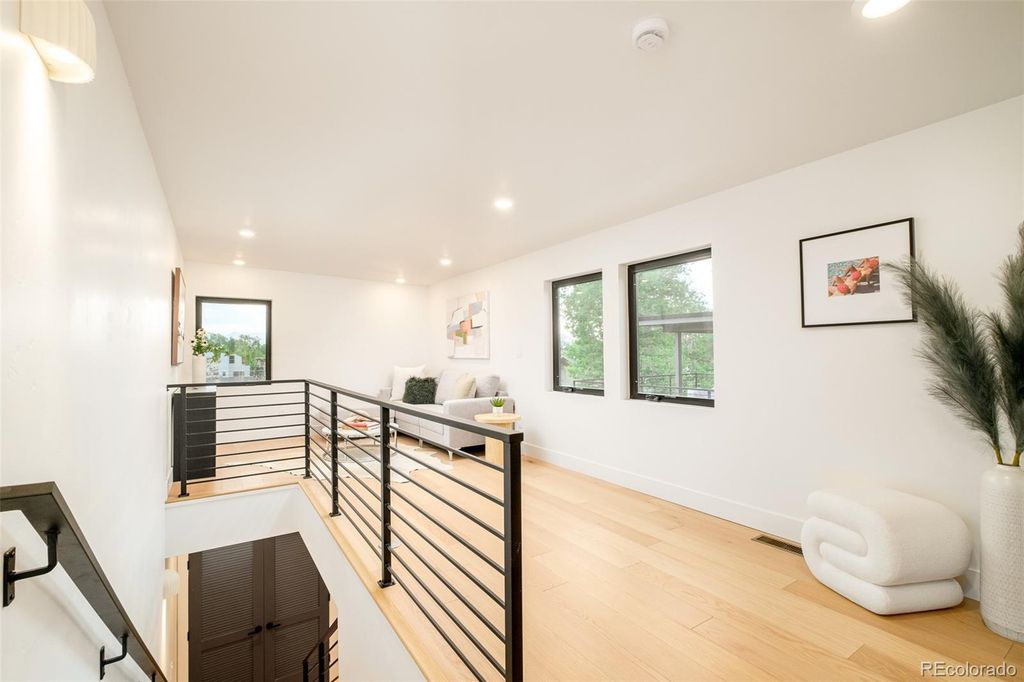 Image 28 of property listing at 2283 S Sherman Street, Denver, CO 80210