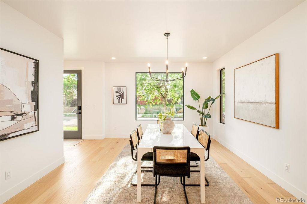 Image 4 of property listing at 2283 S Sherman Street, Denver, CO 80210