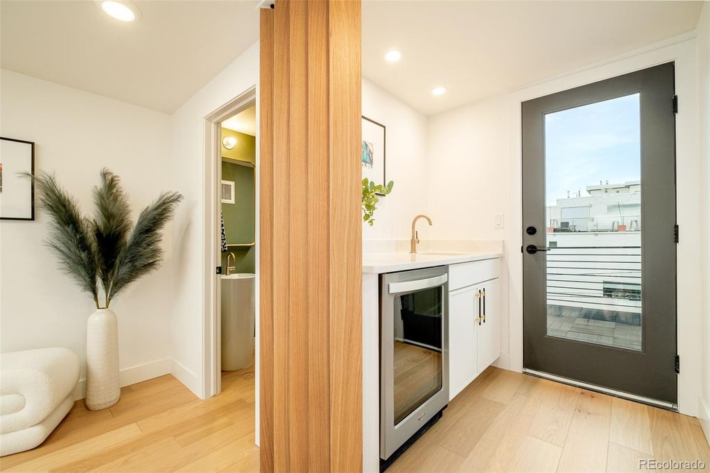 Image 31 of property listing at 2283 S Sherman Street, Denver, CO 80210