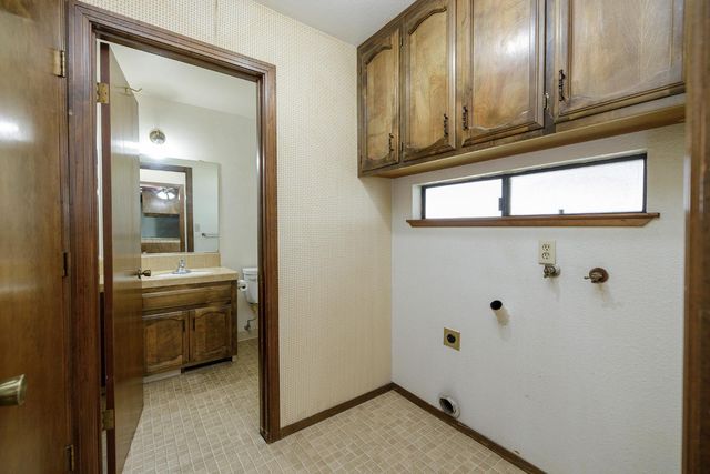 1009 Riesling Dr, Modesto, CA 95351