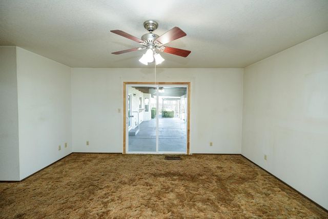 1009 Riesling Dr, Modesto, CA 95351