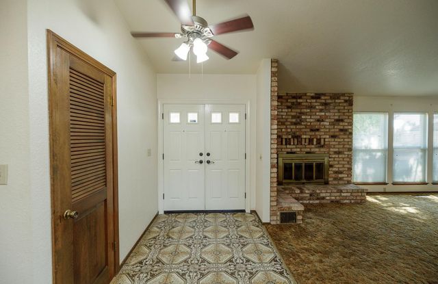 1009 Riesling Dr, Modesto, CA 95351