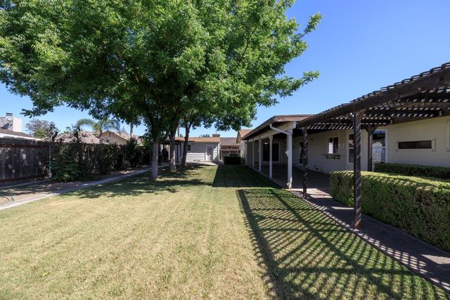 1009 Riesling Dr, Modesto, CA 95351