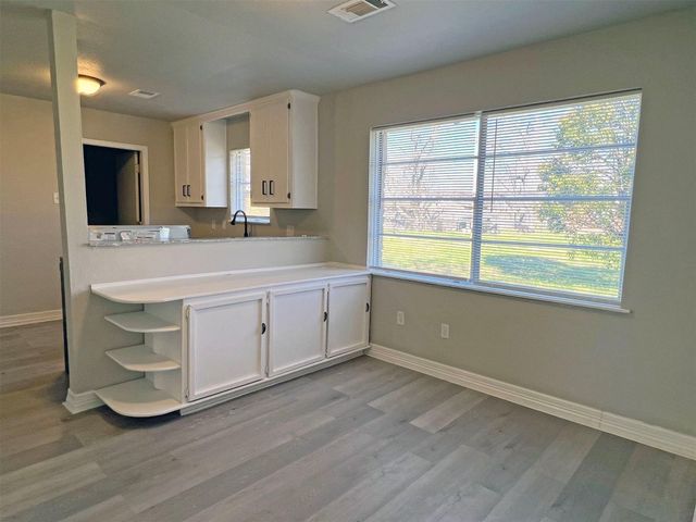 224 Stuart Street, Clute, TX 77531