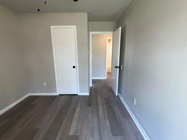 224 Stuart Street, Clute, TX 77531