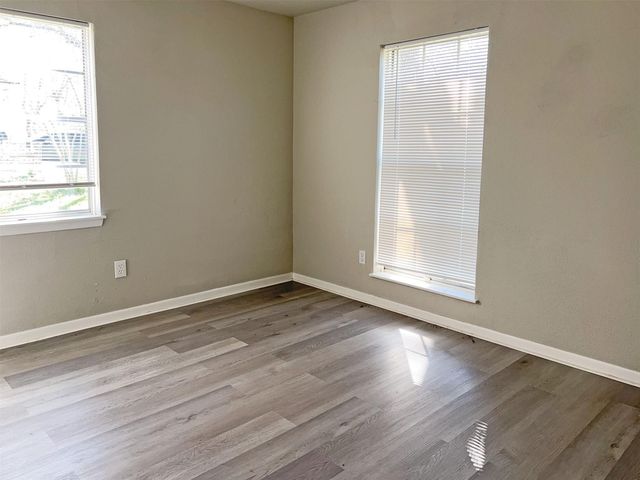 224 Stuart Street, Clute, TX 77531