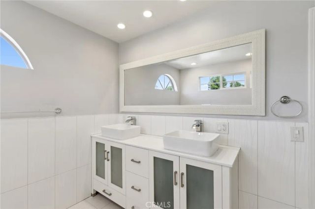 16762 Otsego Street, Encino, CA 91436