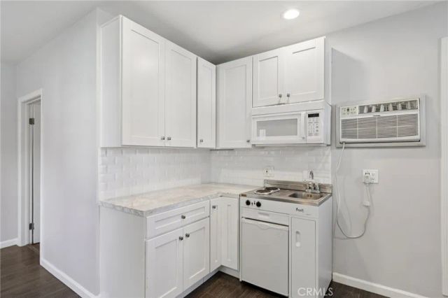 16762 Otsego Street, Encino, CA 91436