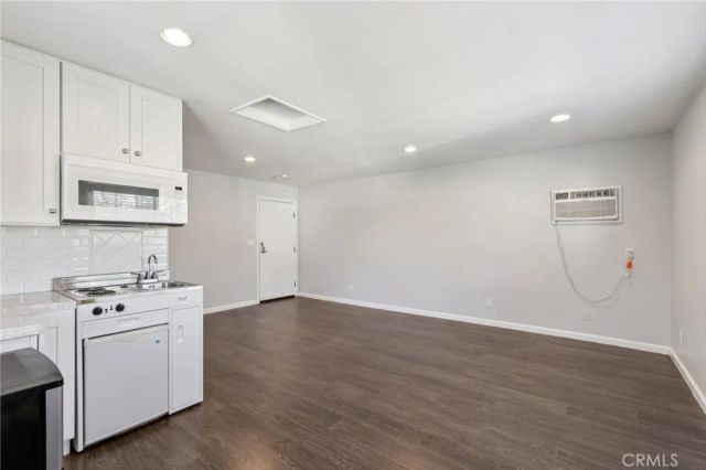 16762 Otsego Street, Encino, CA 91436
