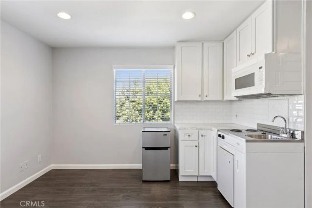 16762 Otsego Street, Encino, CA 91436